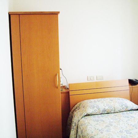 Albergo Roma Tolmezzo Rom bilde