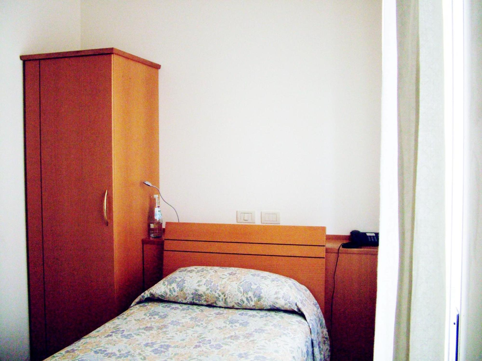 Albergo Roma Tolmezzo Rom bilde